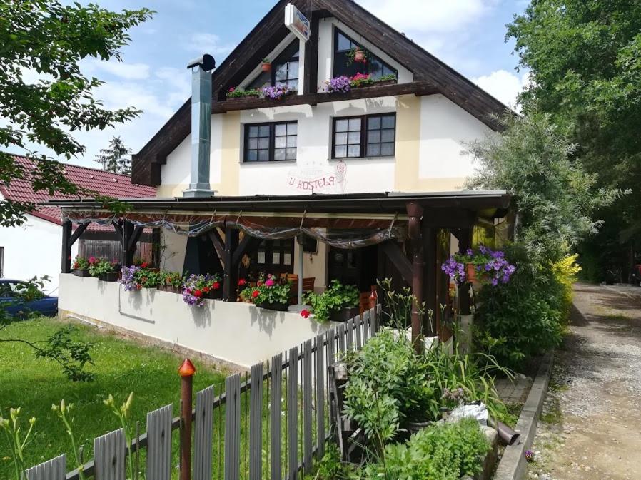 Penzion U Kostela Mláka Buitenkant foto